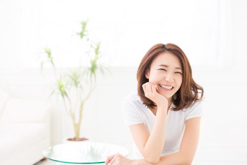 笑顔の人は美人に見える 不安な時こそ笑顔が最強 Beauty Column 美容コラム Meiko